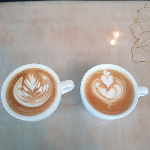 라떼아트 로제타와 3단튤립